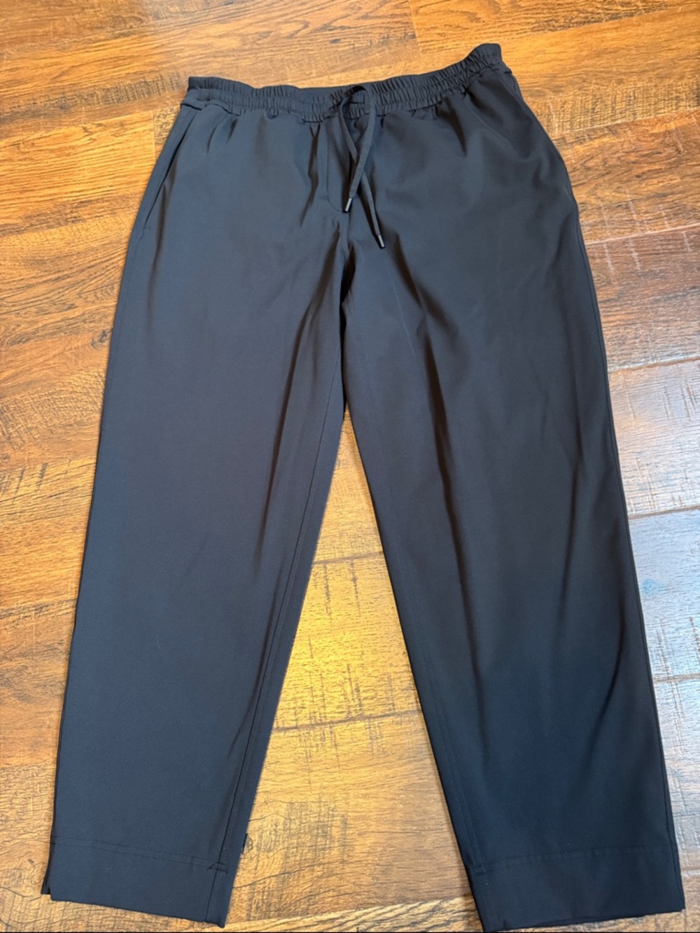 Men’s size Large Lululemon wide leg relaxed fit lounge pants.